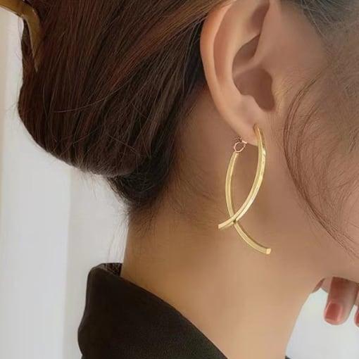 Elowen Swing Earrings